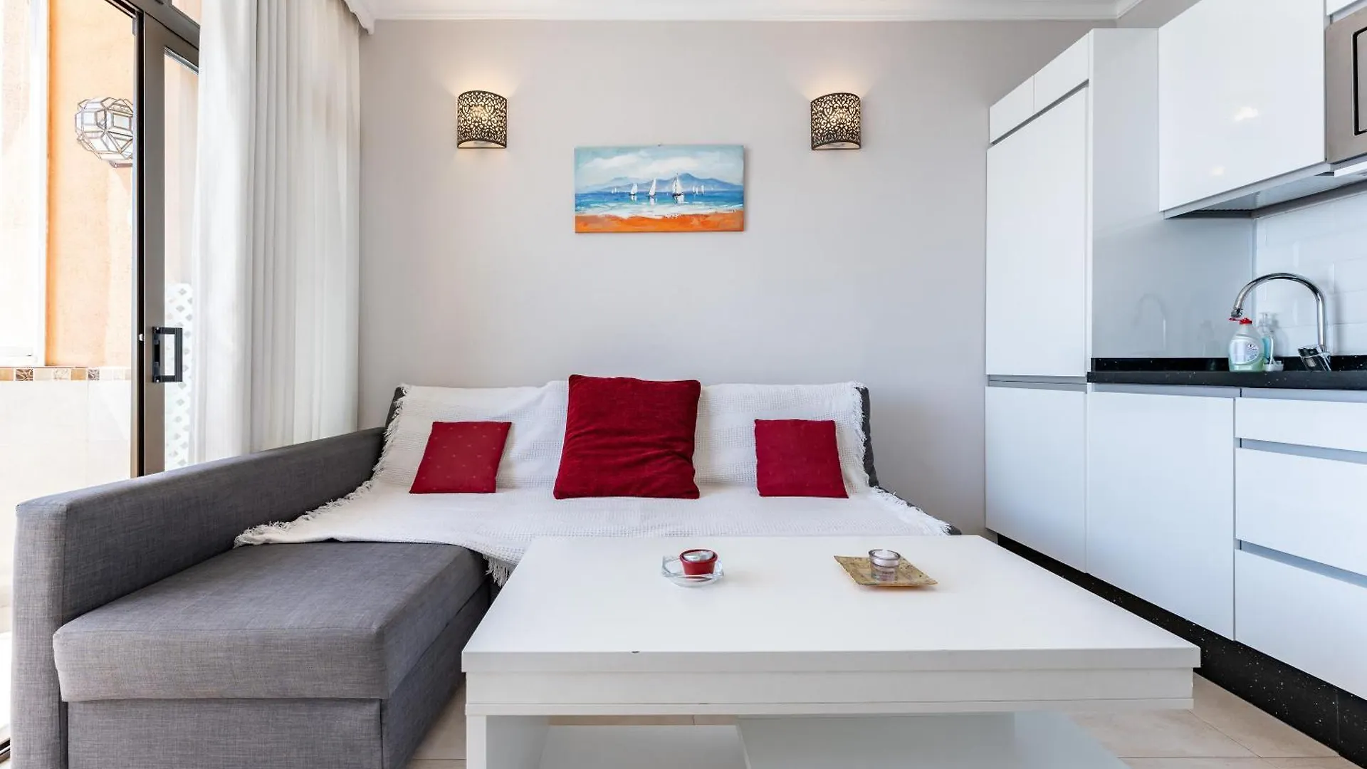 Stunning Marina View Apartment Fuengirola 0*,